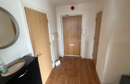 Sunset Heights Bright 2BR with City Views and Free Parking - Foto 23