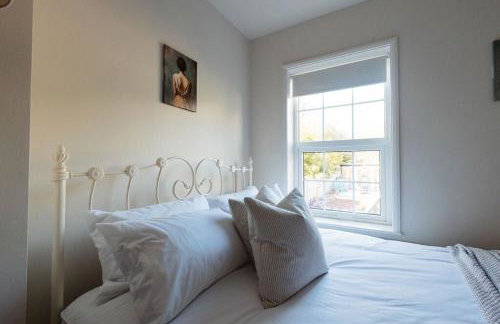 Beautiful Chester Cottage - Photo 38