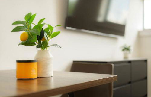 Above The Roots - Elegant and Bright Studio Stay - Foto 1