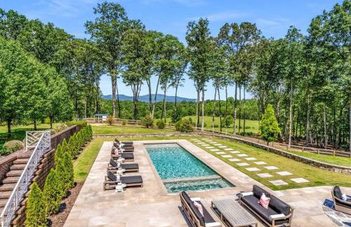 Luxury Mountain Mansion, 7BR, 8 king beds, 10000sf, Views, Pool, Sport Court, Gym, Sauna, Petting Zoo - Foto 14