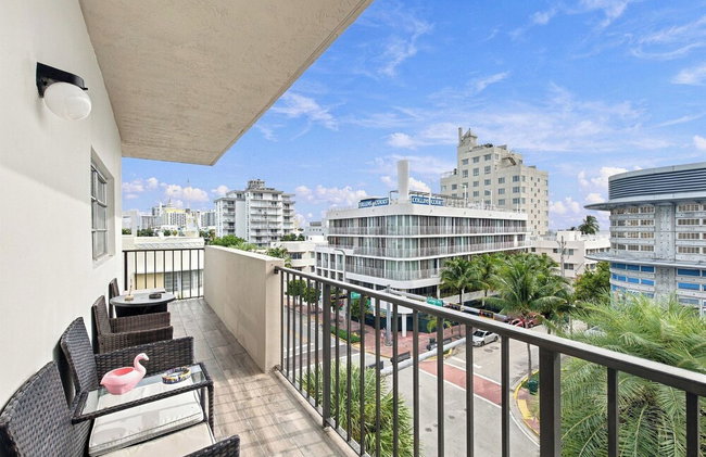 2 Bedroom 2Bath Deluxe Apt with Patio - Foto 29