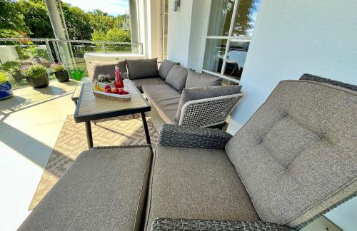 Beste Lage mit Warnowblick - großer Balkon, zwei Schlafzimmer, Aufzug, Stellplatz - Foto 16