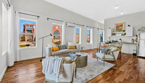 The Brick House-Walk DT or U of A- 3 Suites - Foto 2