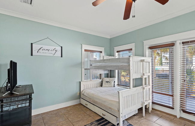 Lazy Beach - Photo 5