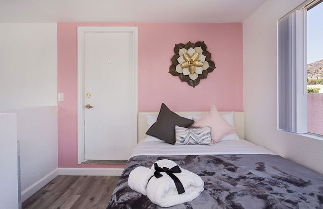 Luxurious 2BD & Den Hollywood Apartment - Foto 9