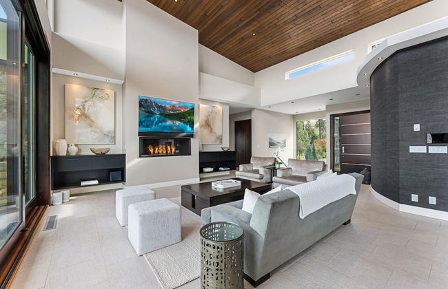 Lakeview Luxury Home in Vineyard w Infinity Pool hot tub - Photo 74