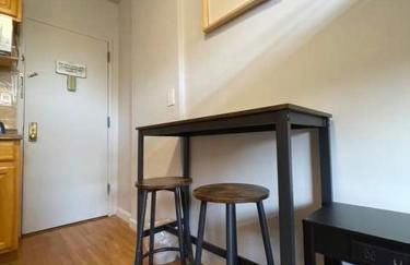 Chelsea Studio 5 - Shared Bathroom - 5th Floor Walk Up - Foto 6