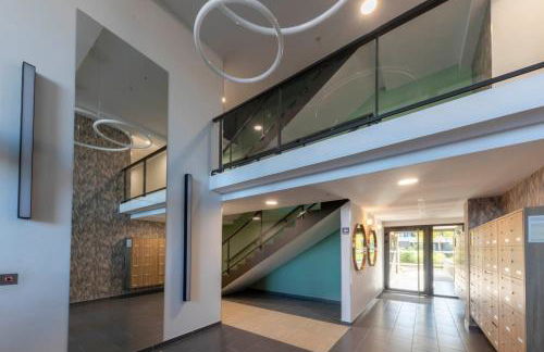 06AH - Superb waterfront T2 - swimming pool - Foto 48