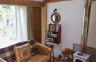 Nest Holiday Hideaway Dove Cottage-Beautiful Location in the Long Mynd Area of Outstanding Natural Beauty-WHIRLPOOL JACUZZI BATHS!! - Foto 6