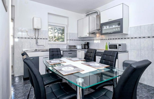 Apartment Maja - Photo 9