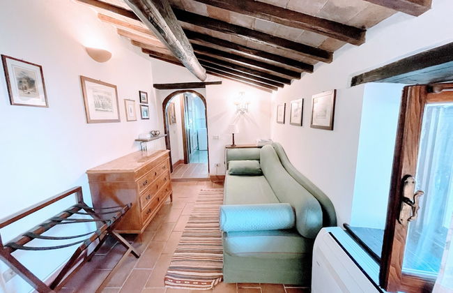 Vicolo - Sleeps 5 With air Con, Wifi, Balcony for Dining and Pool - Photo 53