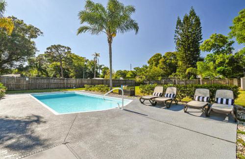 Tropical Retreat with Heated Pool & Firepit - Foto 34