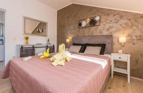 Pet Friendly Home In Tinj With Jacuzzi - Foto 25