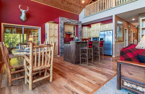 Spacious Leech Lake Home on 2 Private Acres, 200' of lake shore 15 Minutes to Walker with boat lift, dock, swimming, fire pit - Foto 29