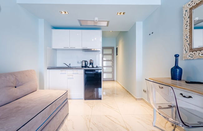 Alpha Luxury Suites - Foto 12