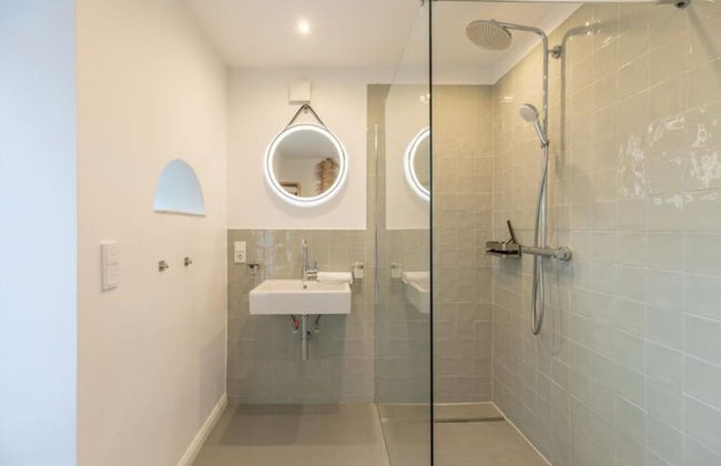 Reetgedecktes Ferienhaus mit Kachelofen - Foto 15