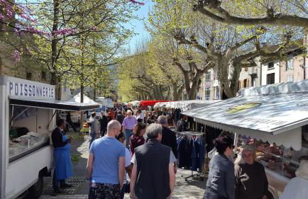 Pyrenees,Hiking, Cycling, Rafting,Fishing,4 Bed Apartment, Roof Terrace - Foto 2