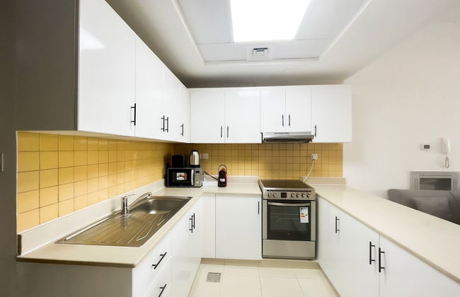 Stunning Sea View Apt. With Balcony - RAK - Photo 5