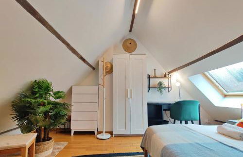 Art & Curiosity Cabinet Style Appartement with Paris view, Villa des Ammonites - Foto 16