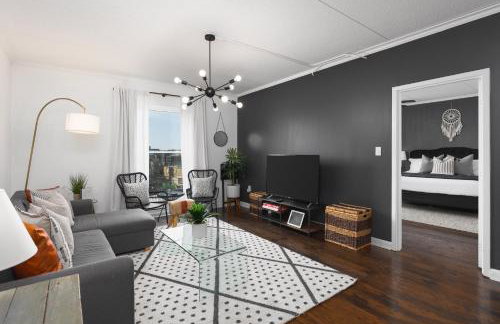 Home to the Stars on Music Row with Pool and Free Parking - Foto 9