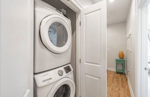 Central LUX Apartment in DC - Photo 4