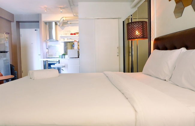 Large and Minimalist Studio at Pakubuwono Terrace Apartment - Foto 8