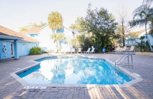 3BR Disney Home with Pool , Arcade and Hot Tub - Photo 6