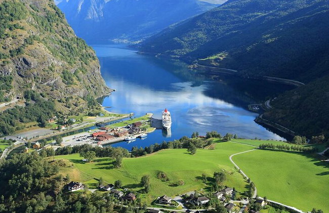Ferrovia Flam, crociera Nærøyfjorden e punto panoramico Stegastein - Foto 14
