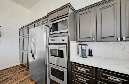 Luxurious Retreat on Lake LBJ Pool, Hot Tub, Dock - Foto 10