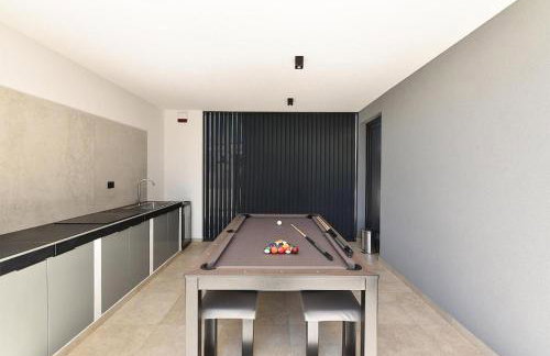 Spacious Villa With Pool and Garden in Stokovci - Foto 46