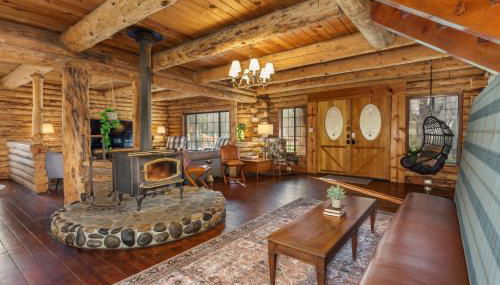 Log Cabin sleeps 20 with hot tub, EV Charger, firepit - Foto 3