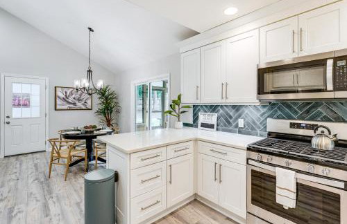 about 1 Mi to Dtwn Alpharetta Home with Screened Porch! - Foto 11