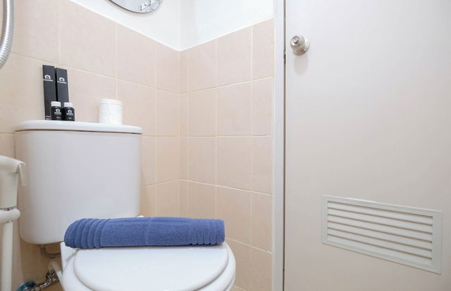 Modern Look 2BR at Podomoro Golf View Apartment - Foto 13