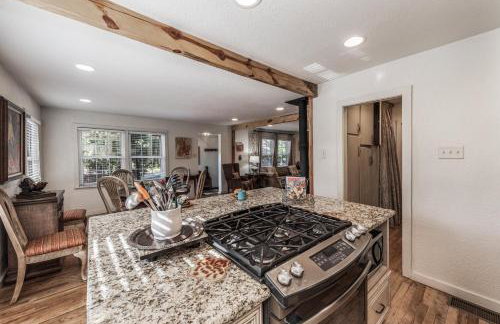 Sugar Butter Chalet by Ruidoso Vacation Rentals - Foto 14
