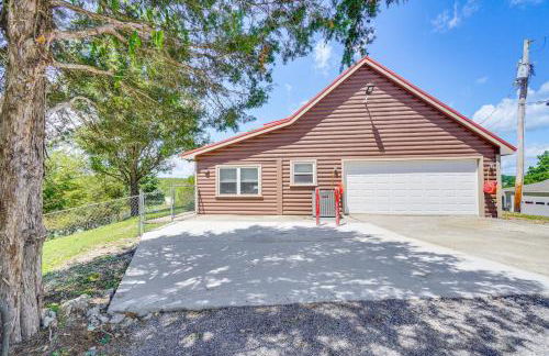 Boat Dock Pet-Friendly Douglas Lake Getaway! - Foto 33