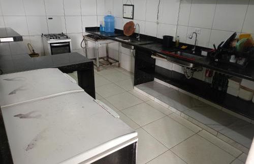 Casa de Férias- Com 2 quartos, Piscina e Churrasqueira - Foto 13