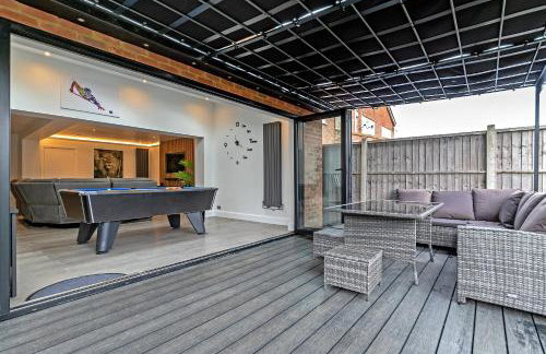 Contractors Dream~POOL TABLE~Close to Luton Airport~Three Double Bedrooms - Foto 3