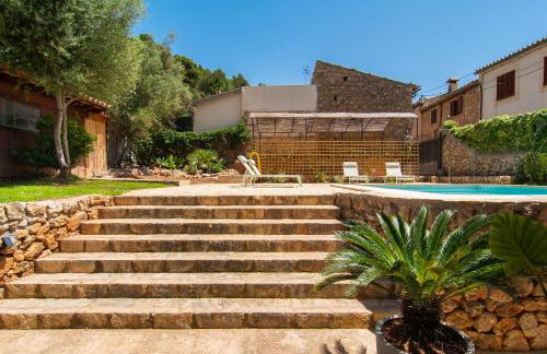 Fabulous Rural House with views to the mountains with swimming pool - Foto 15