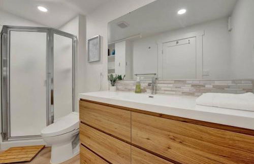 Westlake Nest Minutes to DT Quiet & Renovated - Foto 9