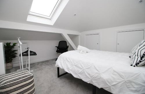 The North - City Centre 3 Bed Flat with Parking and Balcony - Foto 15