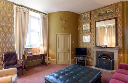 The Hunting Tower Chatsworth Estate - Photo 5