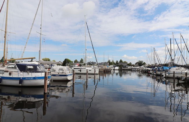 Houseboat in Lemmer With Harbor Views - Foto 31