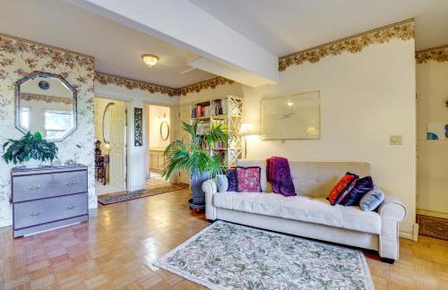 Less Than 1 Mi to Jefferson Healthcare Nurse-Ready Rental - Foto 9