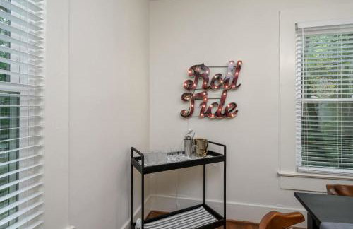 Crimson Tide Cottage- 2 King Beds- 2 5 miles to UA - Foto 26