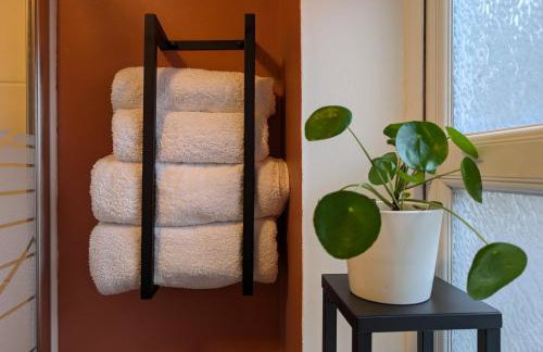 Seaside Escape - free on site parking! Pet friendly! - Foto 8