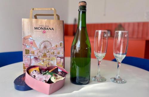 Appartement Thème Années 60' l Baignoire Jets l Clim l Netflix - Foto 17