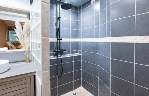 Andromède Chic T2 - Parking - Proche Airbus et aéroport - Foto 17