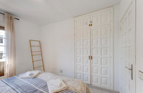 Wonderful apartment with a Sea view, WiFi, Pool - Foto 13