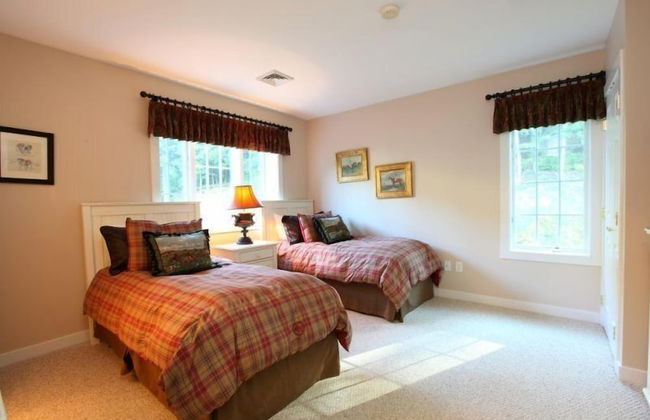 4 BR Dog-friendly Overlook at Topnotch - Photo 2