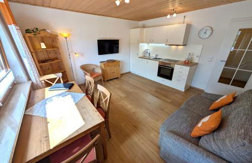 Gästehaus Philipp im Herzen des Fichtelgebirges - 5 Ferienwohnungen, großes Grundstück, Wald und Wiese, Wohnung mit privater Sauna, kostenfreie Parkplätze, WLAN - Foto 73